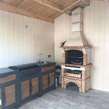 Maison Sous Les Pins *