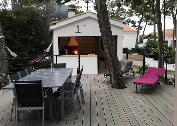 Casa de Férias Maison Sous Les Pins La Tranche-sur-Mer