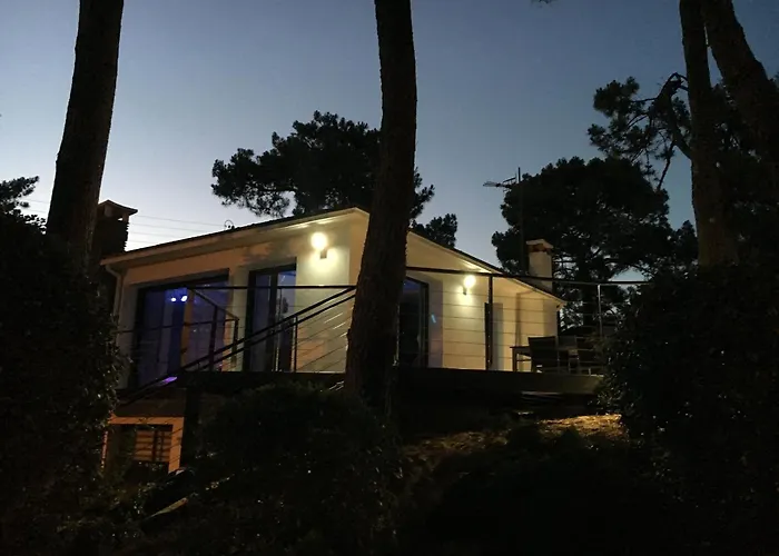 Maison Sous Les Pins Casa de Férias